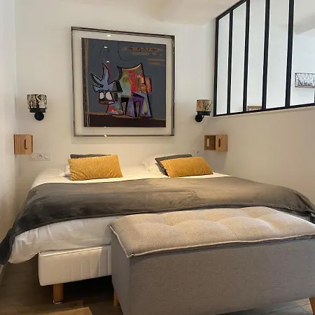 Apartman Il Y A De L'amour Dans L'air - Lit King Size